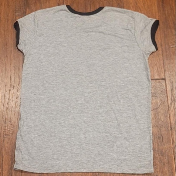 XL Juniors Marvel Tee - Picture 7 of 8